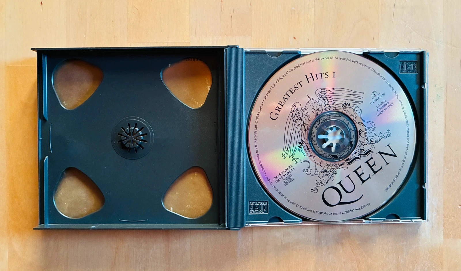 Coffret 2 CD Queen Greatest Hits I & II. – photo 3